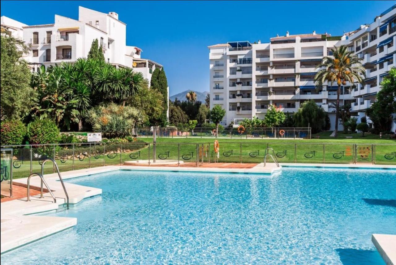 Apartamento Terrazas de Banus Marbella Exterior foto